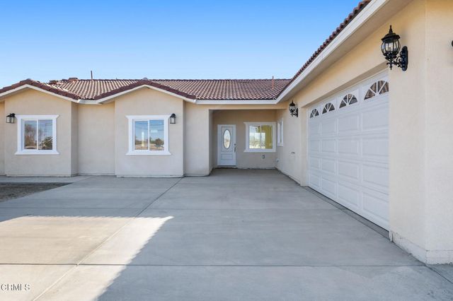 10824 E Avenue S, Littlerock, CA 93543