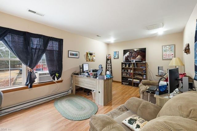 32282 Lightwood DR, Ivor, VA 23866