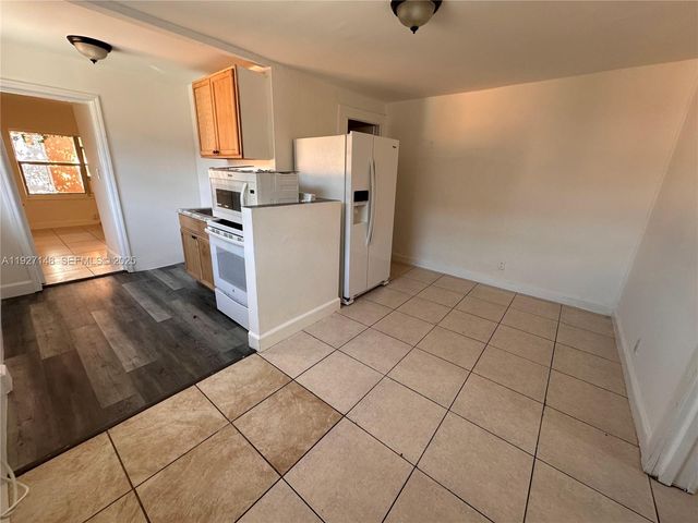 1429 SW 3rd St 5, Miami, FL 33135