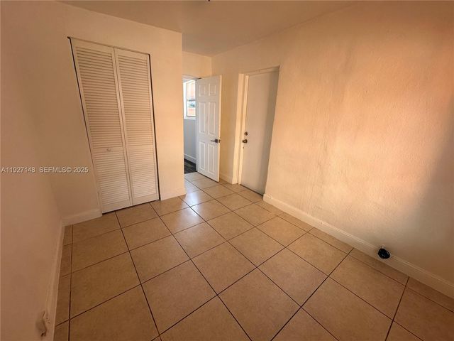 1429 SW 3rd St 5, Miami, FL 33135