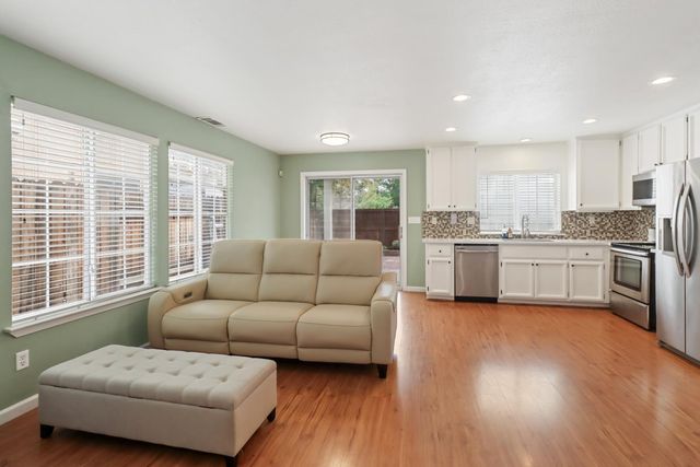 6008 Amir Ln, Carmichael, CA 95608