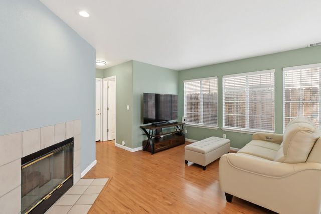 6008 Amir Ln, Carmichael, CA 95608