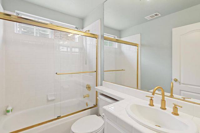 6008 Amir Ln, Carmichael, CA 95608