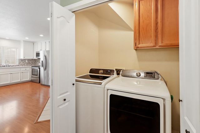 6008 Amir Ln, Carmichael, CA 95608