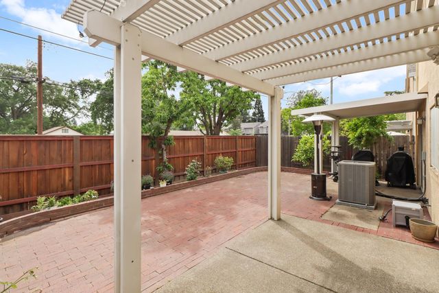 6008 Amir Ln, Carmichael, CA 95608