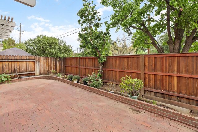 6008 Amir Ln, Carmichael, CA 95608