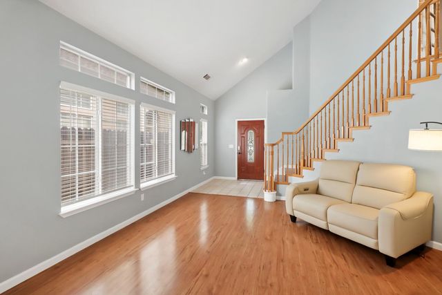 6008 Amir Ln, Carmichael, CA 95608