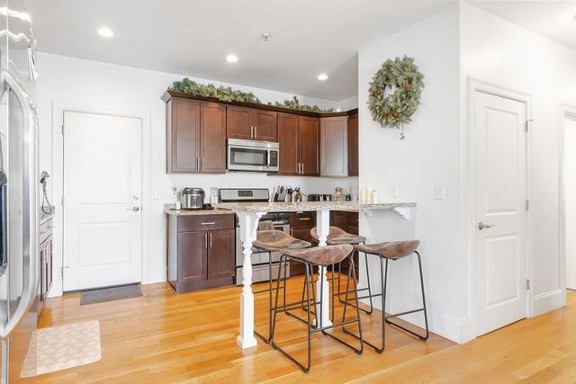 142 Boston St 2, Boston, MA 02125