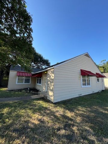 1101 East 30th Street, Bryan, TX 77802