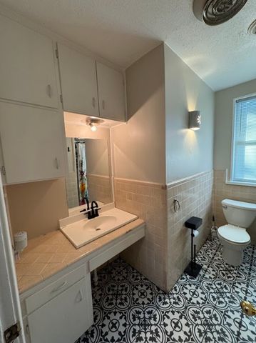 1101 East 30th Street, Bryan, TX 77802