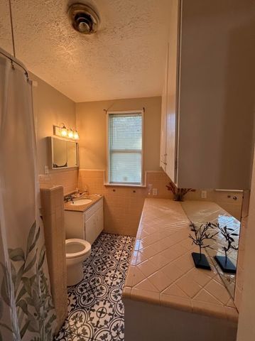 1101 East 30th Street, Bryan, TX 77802