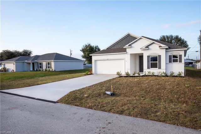 617 SE 3rd TER, Cape Coral, FL 33990