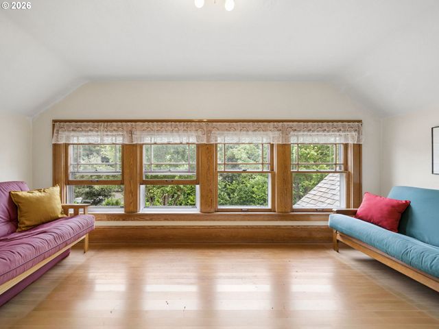 16455 Se BLUFF Rd, Sandy, OR 97055