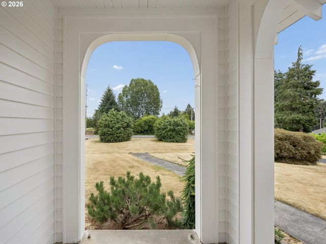16455 Se BLUFF Rd, Sandy, OR 97055