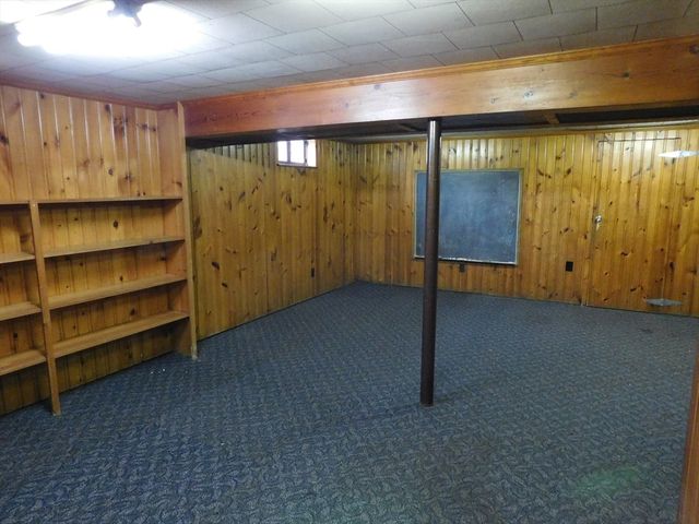 560 North St, Somerset, MA 02726