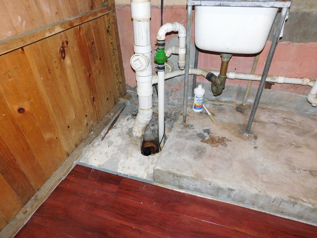 560 North St, Somerset, MA 02726