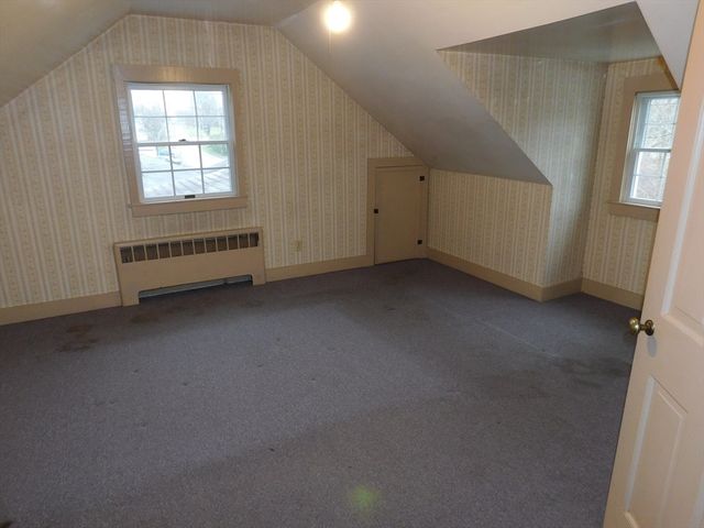 560 North St, Somerset, MA 02726