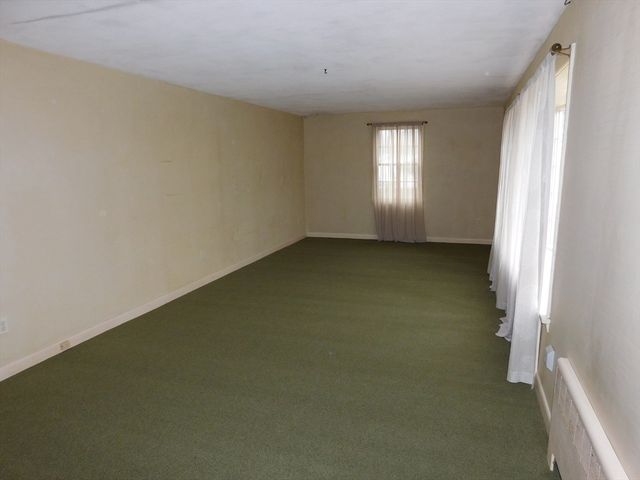 560 North St, Somerset, MA 02726