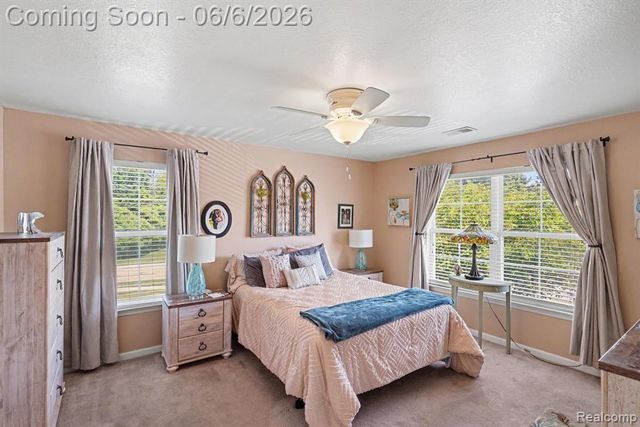 12398 Saint Andrews Way, Fenton, MI 48430