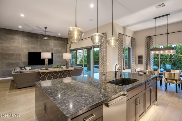 5535 E Beryl Avenue, Paradise Valley, AZ 85253
