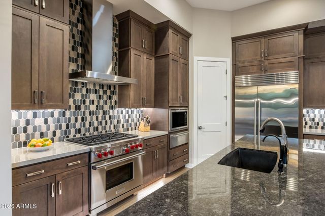 5535 E Beryl Avenue, Paradise Valley, AZ 85253