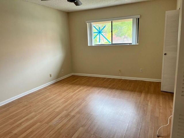 1720 NW 4th Avenue, Boca Raton, FL 33432