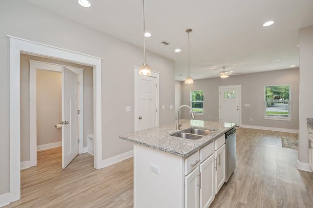 400 Mattie M Kelly Boulevard, 7, Destin, FL 32541
