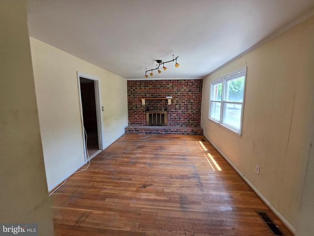 12100 CHESTERTON DR, Upper Marlboro, MD 20774