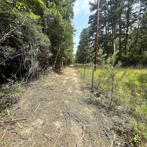 5002 Fm 811, Centerville, TX 75833