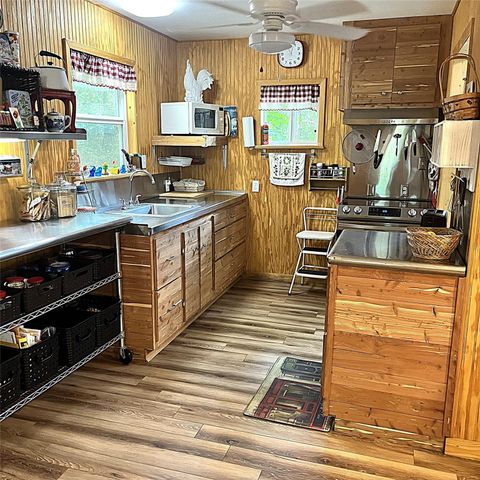 5002 Fm 811, Centerville, TX 75833