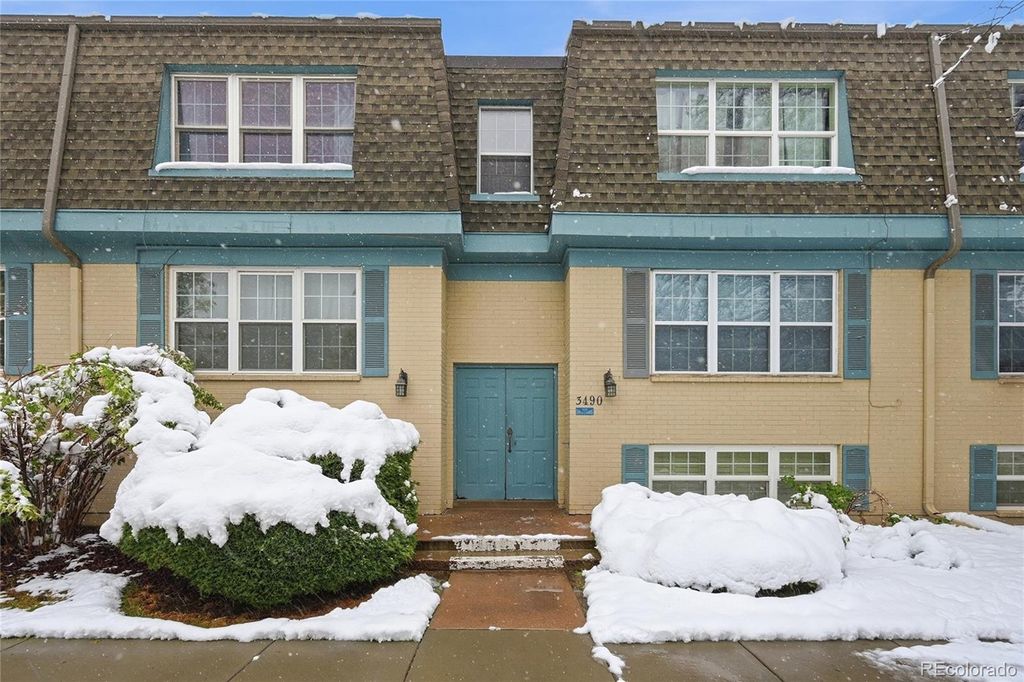 3490 S Akron Street 6, Denver, CO 80231