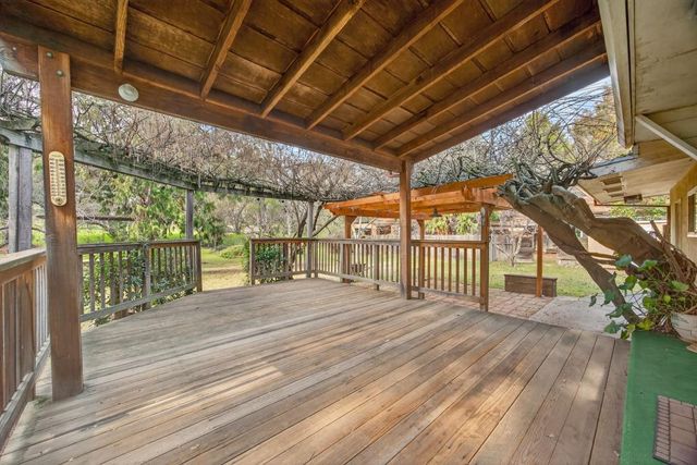 2100 Sisley Rd, Penryn, CA 95663