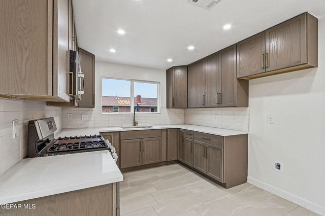 709 FRONTERA Road, El Paso, TX 79922