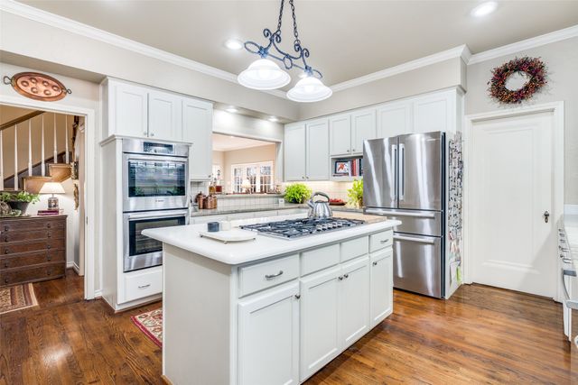 4537 Belclaire Avenue, Highland Park, TX 75205