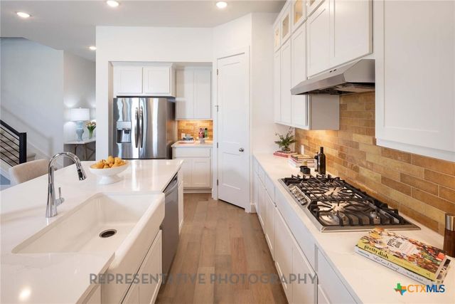 807 Fort Stockton, San Antonio, TX 78245