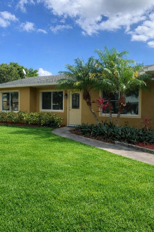 286 SW Christmas Terrace, Port St. Lucie, Port St Lucie, FL 34984