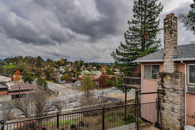 57 Anita St, Jackson, CA 95642