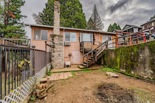 57 Anita St, Jackson, CA 95642