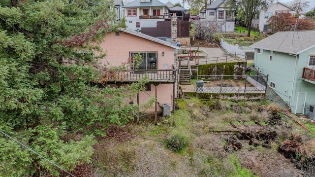 57 Anita St, Jackson, CA 95642