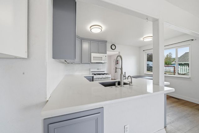 57 Anita St, Jackson, CA 95642