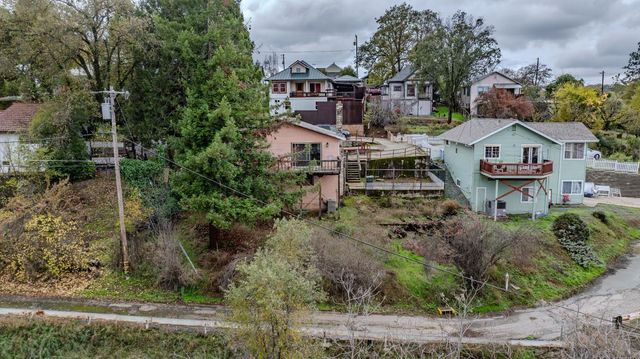 57 Anita St, Jackson, CA 95642