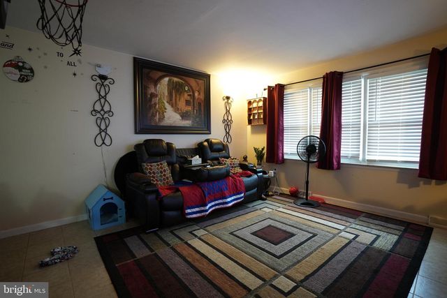 891 N MILL RD, Vineland, NJ 08360