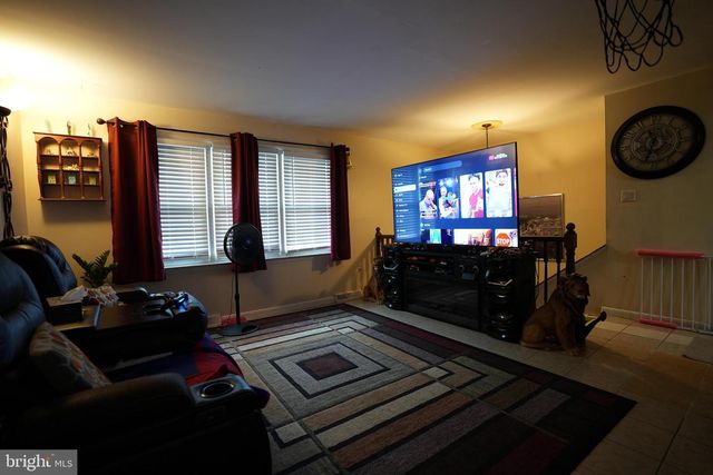 891 N MILL RD, Vineland, NJ 08360