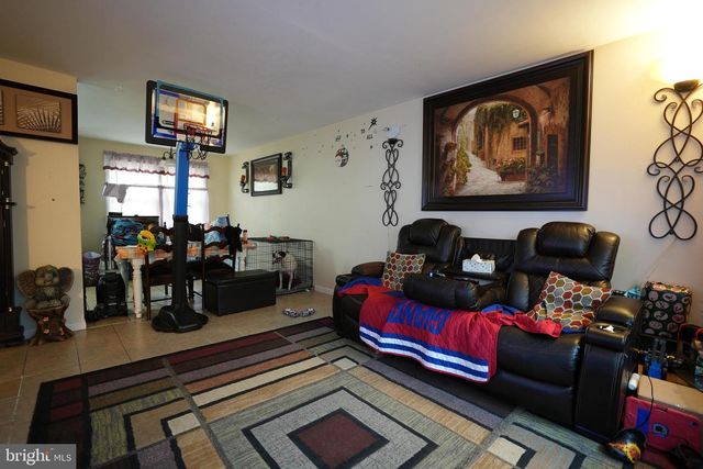 891 N MILL RD, Vineland, NJ 08360