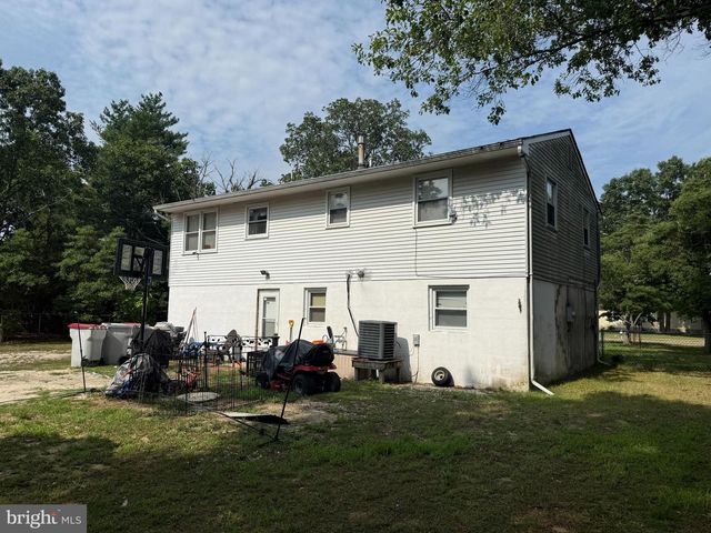 891 N MILL RD, Vineland, NJ 08360