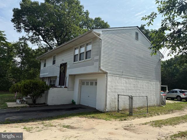 891 N MILL RD, Vineland, NJ 08360
