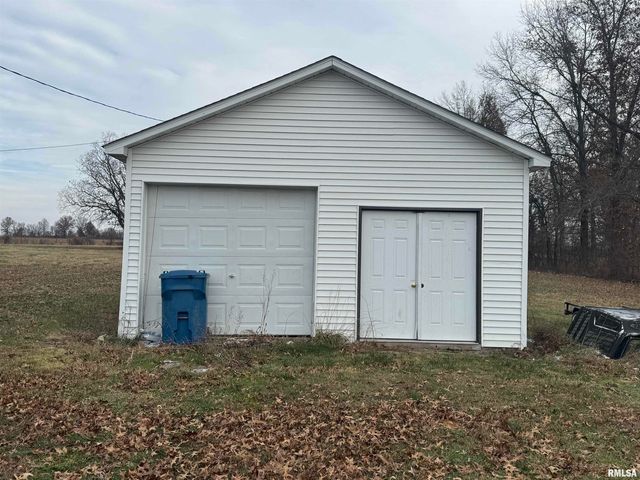 23392 N IL Hwy 37 Highway, Dix, IL 62830