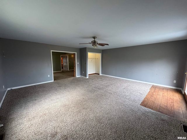 23392 N IL Hwy 37 Highway, Dix, IL 62830