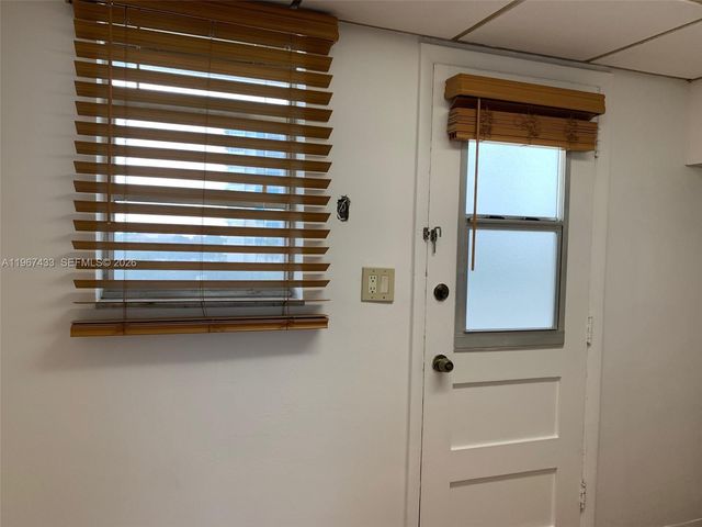 2859 Leonard Dr G510, Aventura, FL 33160