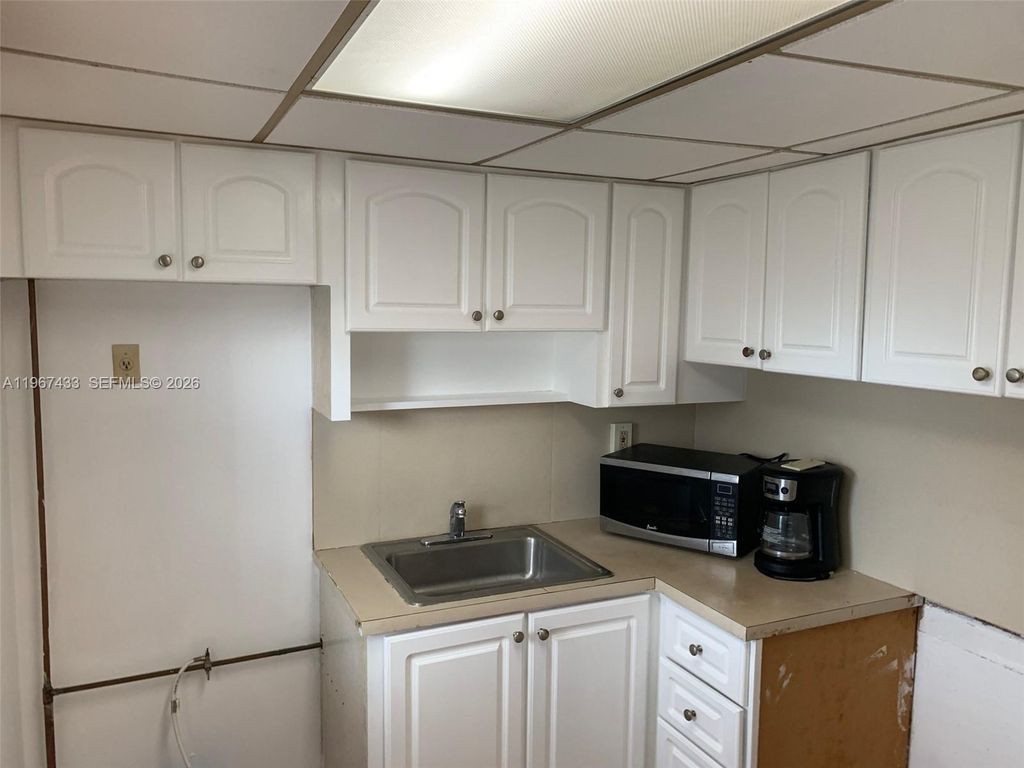 2859 Leonard Dr G510, Aventura, FL 33160